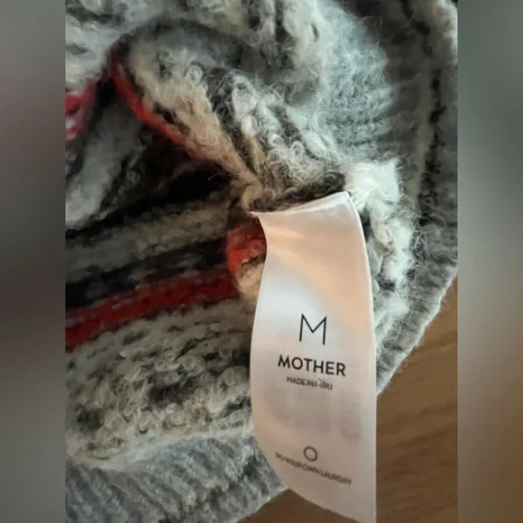 MOTHER the label - knit sweater size small 🤎🤎🎩 - Picture 3 of 3